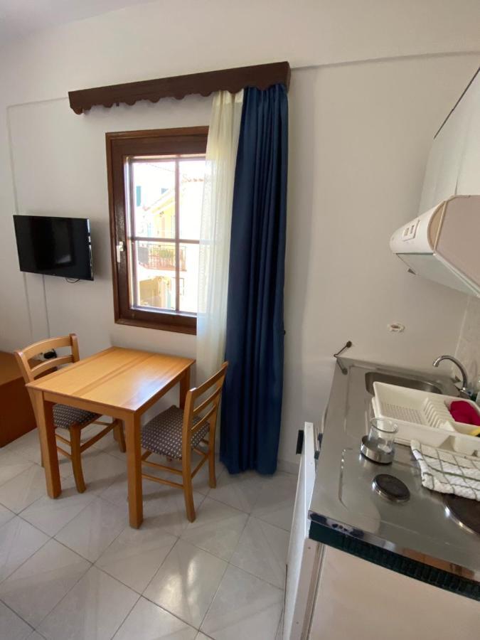 Victoria Studios Спетсес Экстерьер фото
